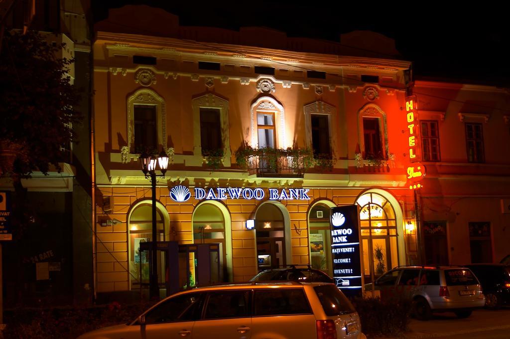 Hotel Dana 2 Satu Mare Eksteriør bilde